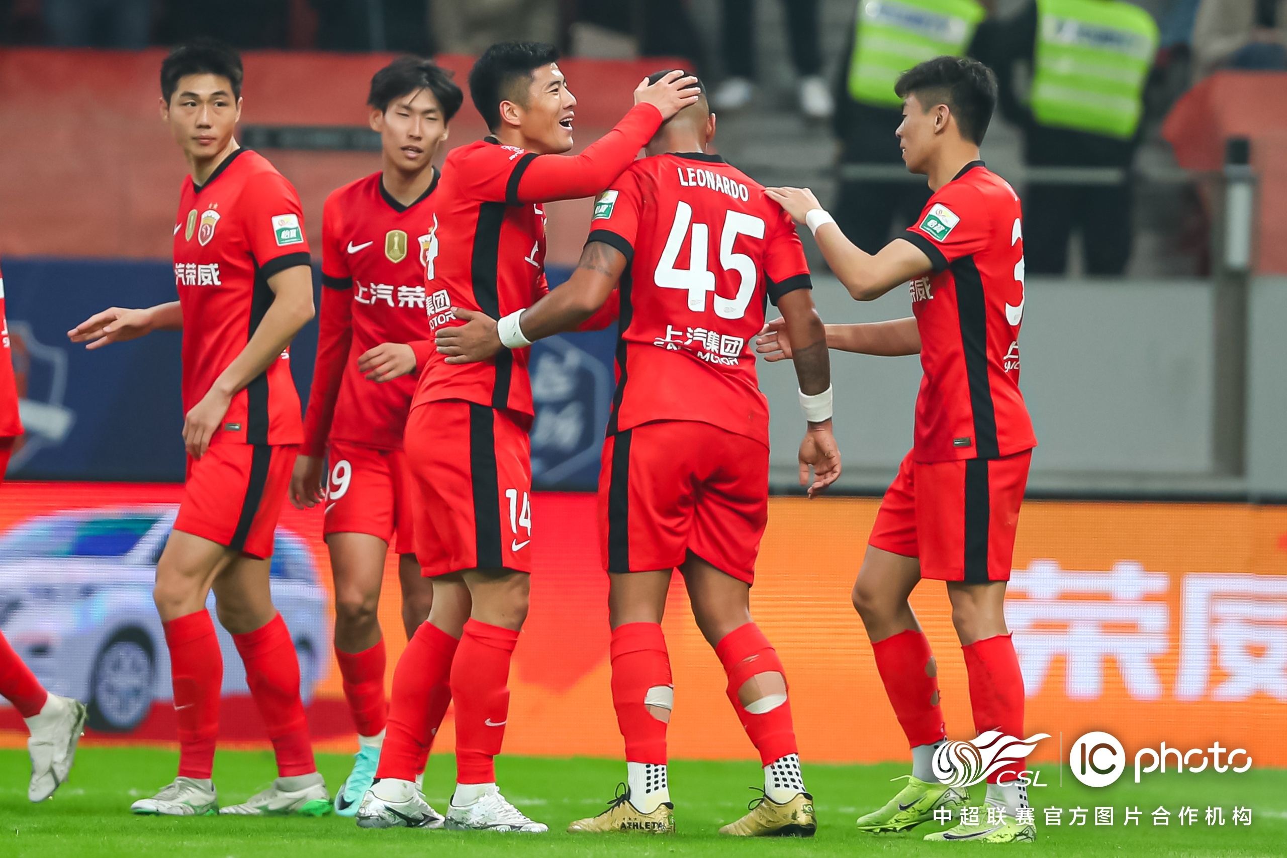 包含赛地聚焦——欧超杯窗口期热度飙升,勒沃库森篮板制胜,媒体盛赞,心理建设被强调的词条 包含赛地聚焦——欧超杯窗口期热度飙升,勒沃库森篮板制胜,媒体盛赞,心理建设被强调的词条