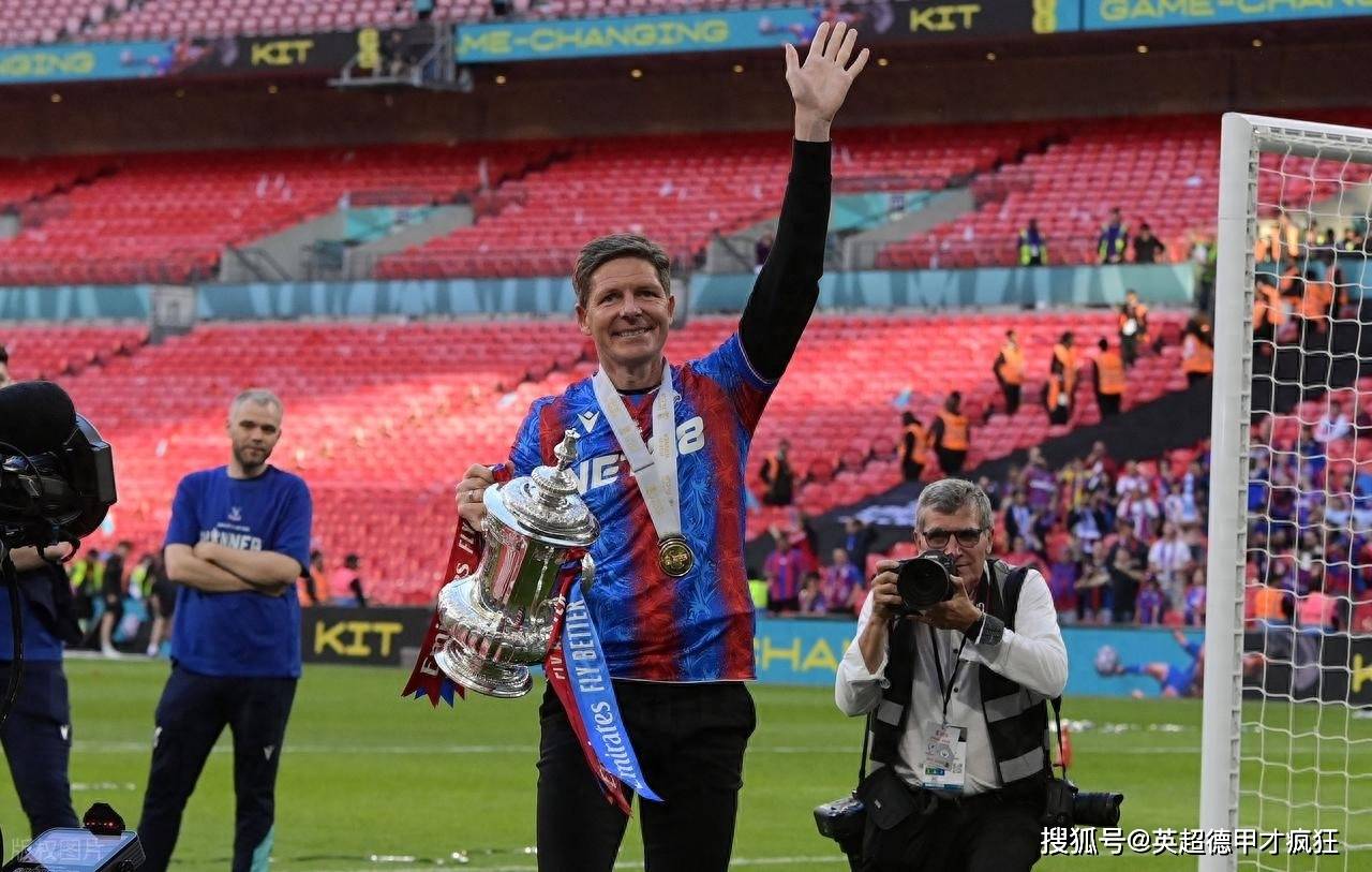 关于欧联国际比赛日走向成谜；曼城复出首秀；质疑声仍在；更衣室氛围转暖的信息