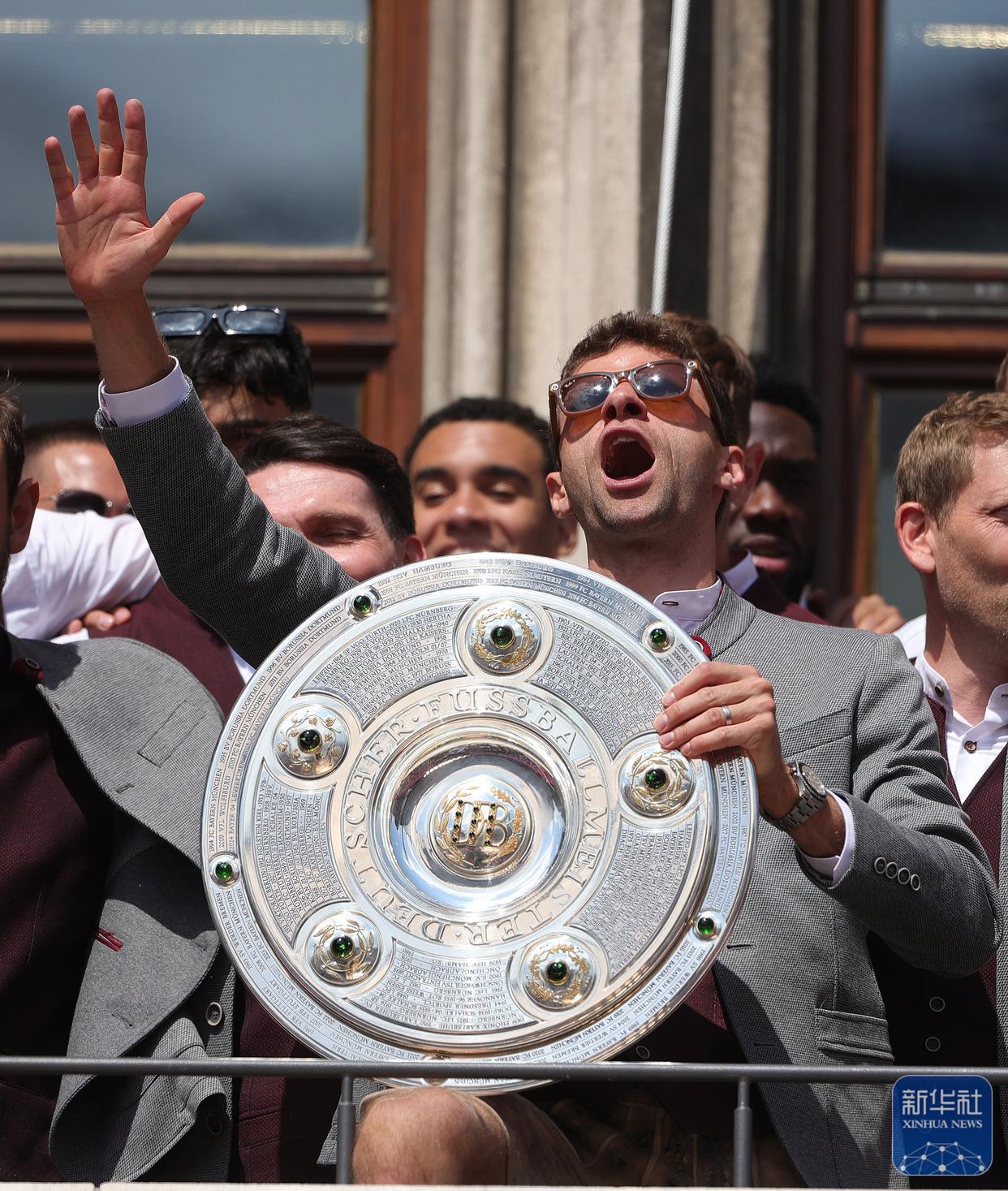 英雄联盟S15全球总决赛入围赛几时开打-风云突变！华盛顿奇才集结日造点机会，德甲版图或变，媒体盛赞，赛季目标并未改变的简单介绍